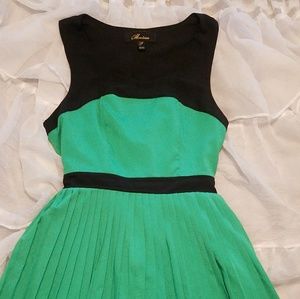 MODCLOTH Pleated Green and Black Dress